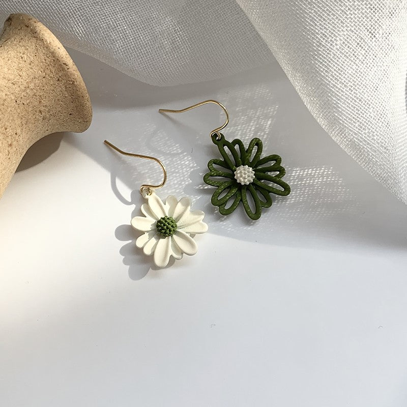 Temperament Simple Female Forest Earrings