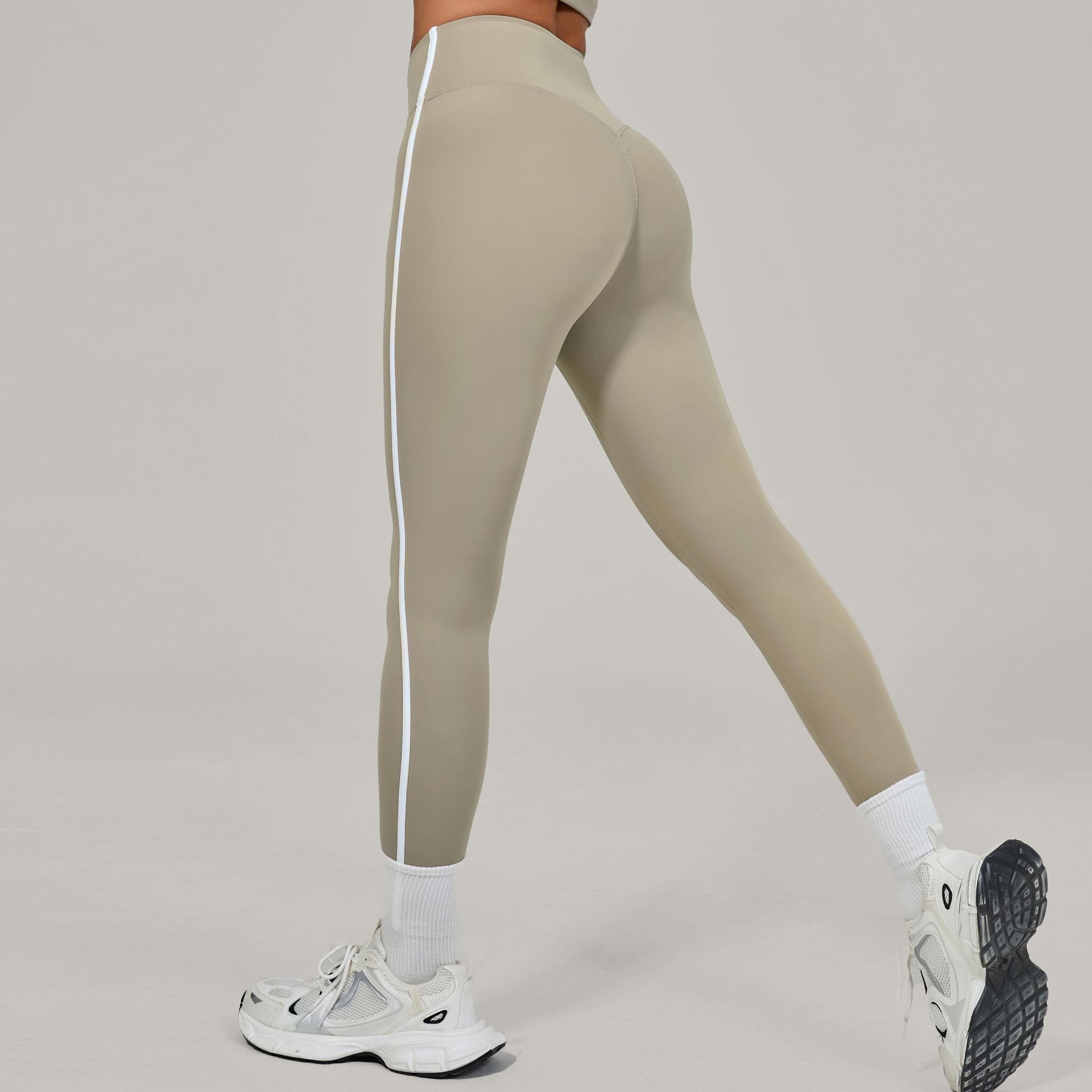 European And American-style High-waisted Yoga Pants With Invisible Pleats