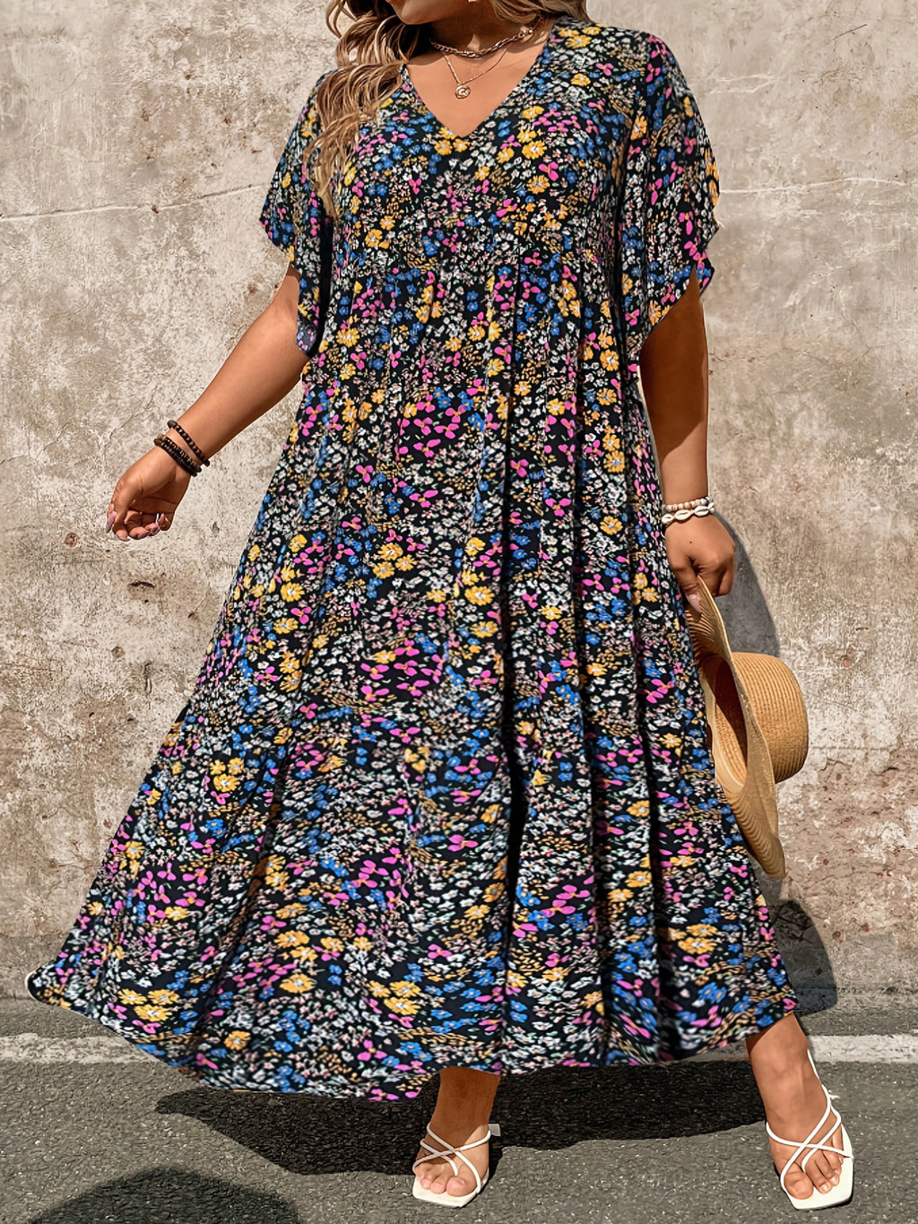 Elegant Plus-Size Womens Dress With Petite Floral Print And Ruffled Hem