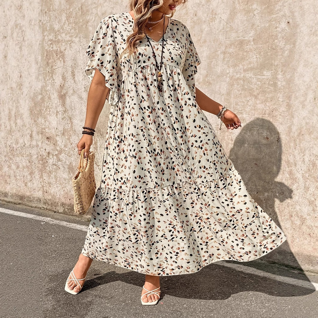 Elegant Plus-Size Womens Dress With Petite Floral Print And Ruffled Hem