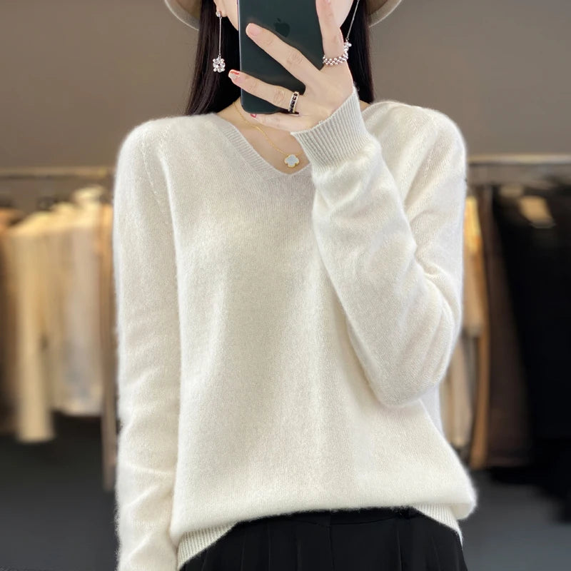 Autumn/Winter New 100% Merino Wool Women's Hooded Sweater Jumper Fashion Warm Sweater Women's Solid Color Solid Knit Soft Top
